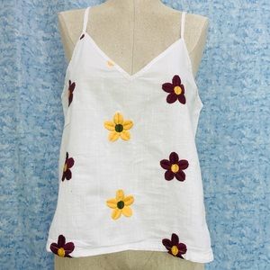💛 Embroidery Flower Summer Top